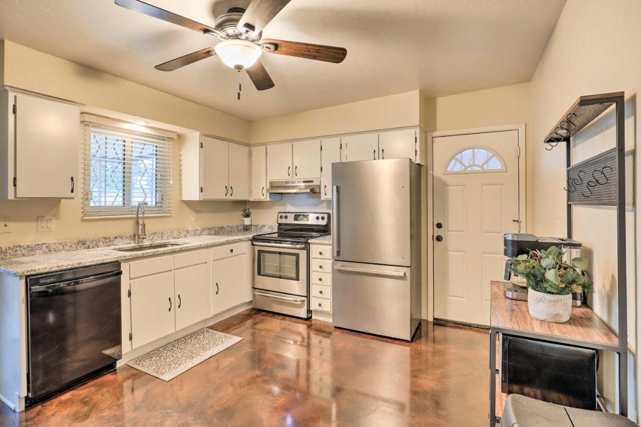 Вилла Sunny Tucson Abode With Fire Pit 9 Mi To U Of A Экстерьер фото